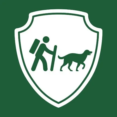 Camping With Dogs logo