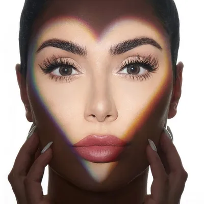 Huda Kattan logo