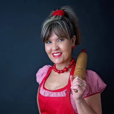 Marci's Bakery, Vegan, Gluten-Free, Allergen-Free logo